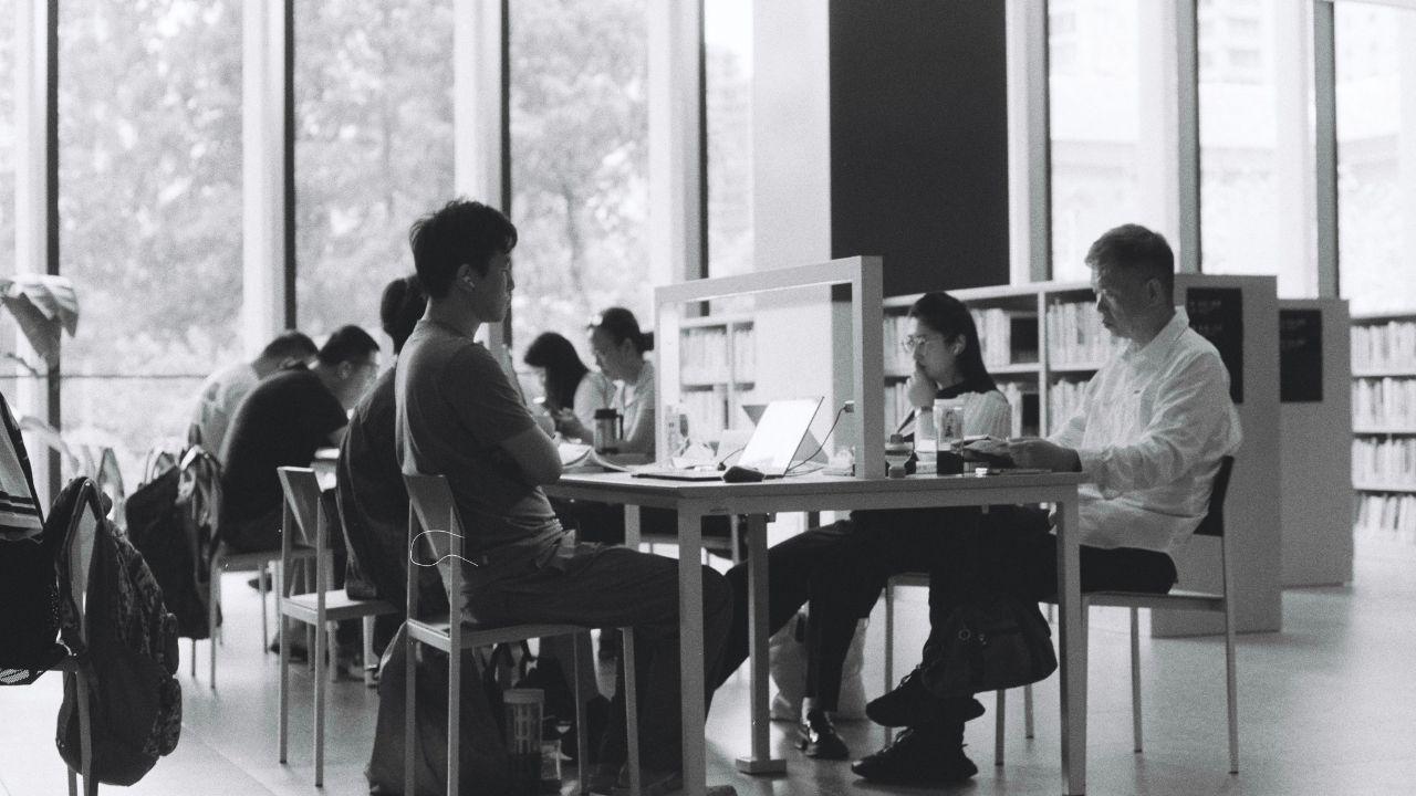 Mahasiswa Dan Tantangan Zaman: Integrasi Pendidikan, Kesehatan, Dan Kepemimpinan Sosial