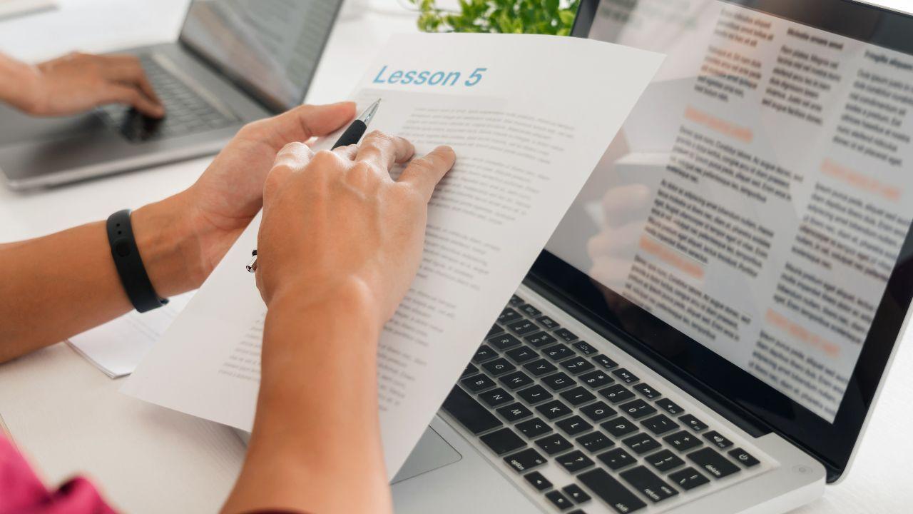 Mengharmonikan Peran Mahasiswa: Akademik, Pergaulan, Dan Kepemimpinan Di Era Pendidikan Inklusif