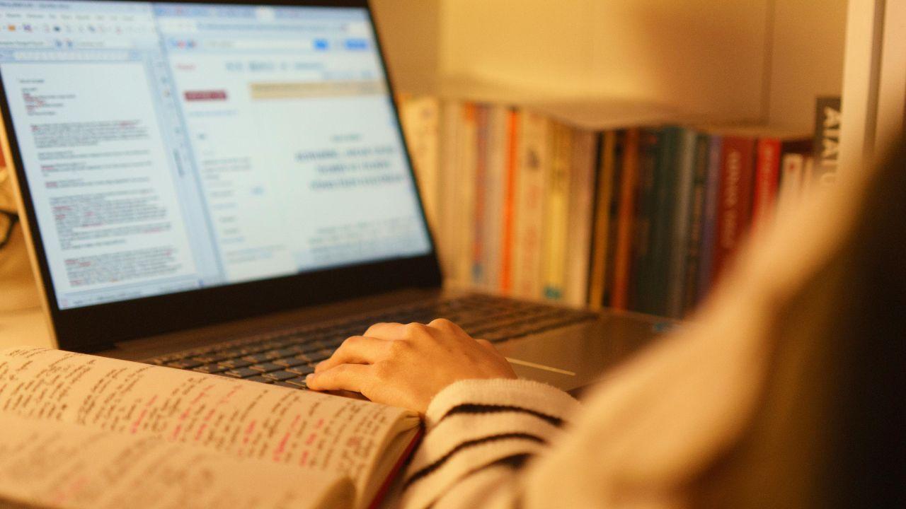 Mahasiswa Kreatif: Sinergi Kurikulum, Organisasi, Dan Aktivitas Sosial