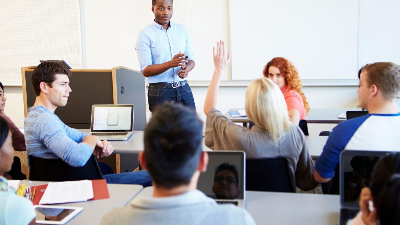 Pergaulan Mahasiswa Dan Pembentukan Karakter Di Lingkungan Kampus