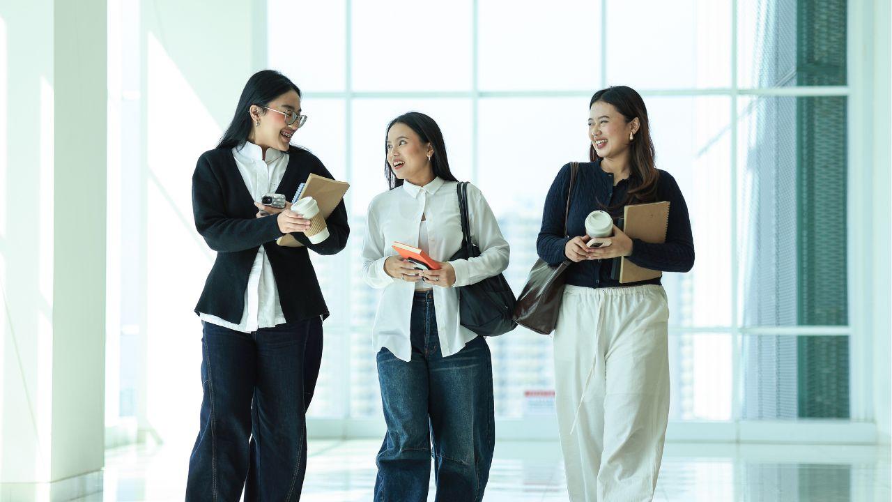 Peran Dosen Dalam Mendukung Perkembangan Akademik Dan Kesejahteraan Mahasiswa