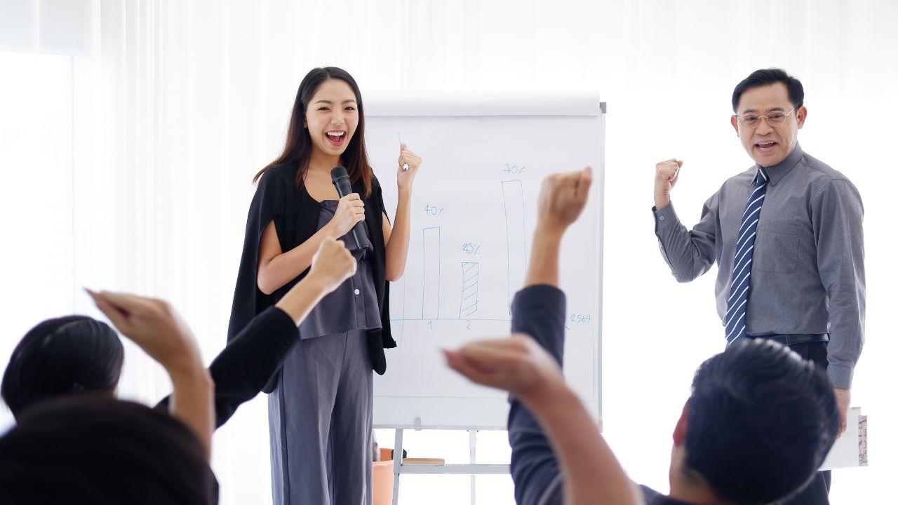 Mahasiswa, Tekanan Sosial, Dan Kesehatan Mental: Cerita Yang Sering Terabaikan