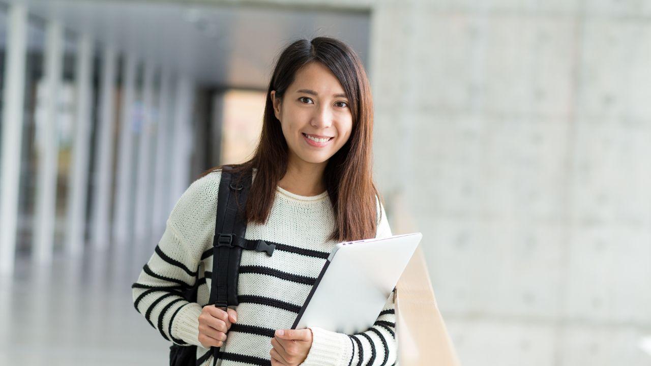 Mahasiswa Dan Tanggung Jawab Intelektual: Membangun Budaya Akademik Di Universitas Indonesia