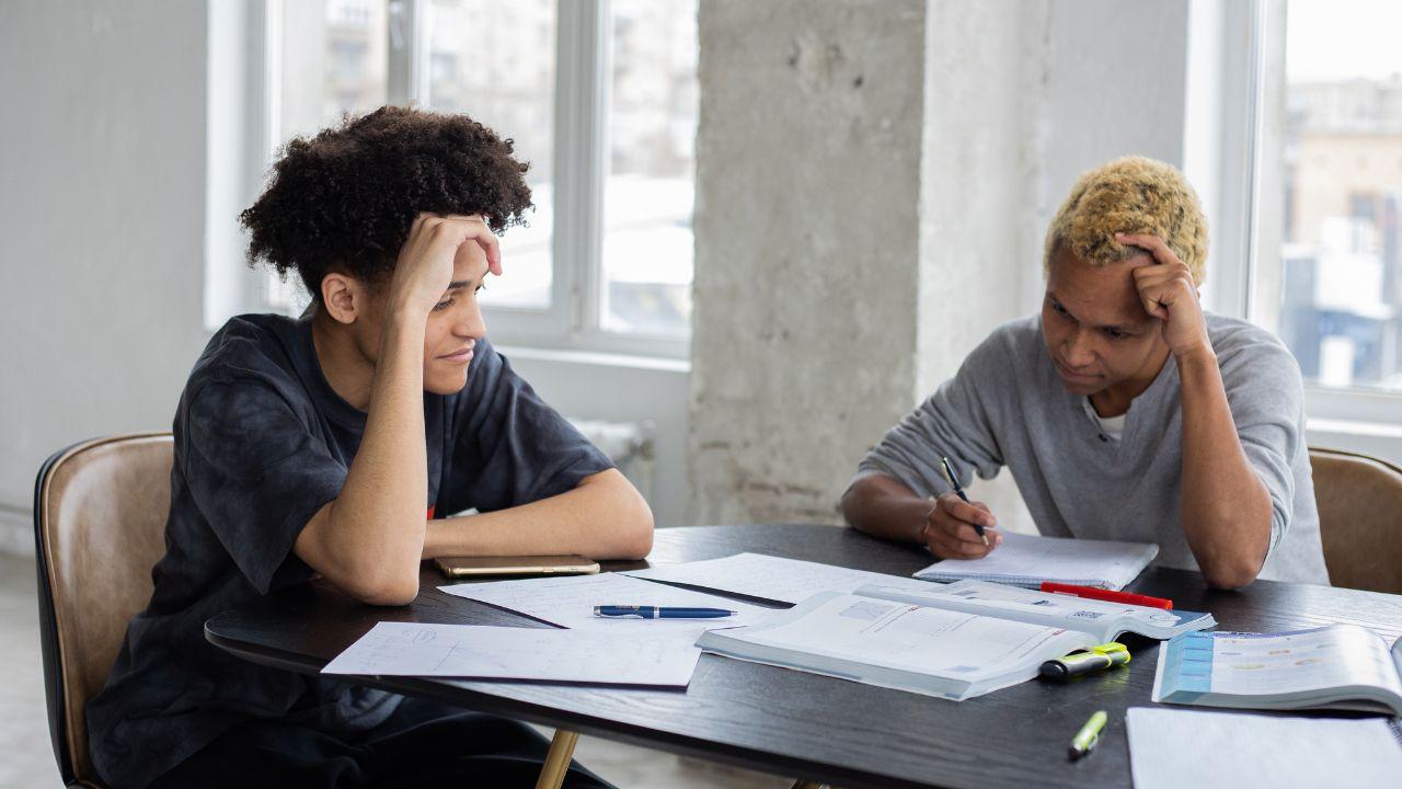 Mahasiswa Dan Ketahanan Mental: Menghadapi Tekanan Akademik Di Perguruan Tinggi