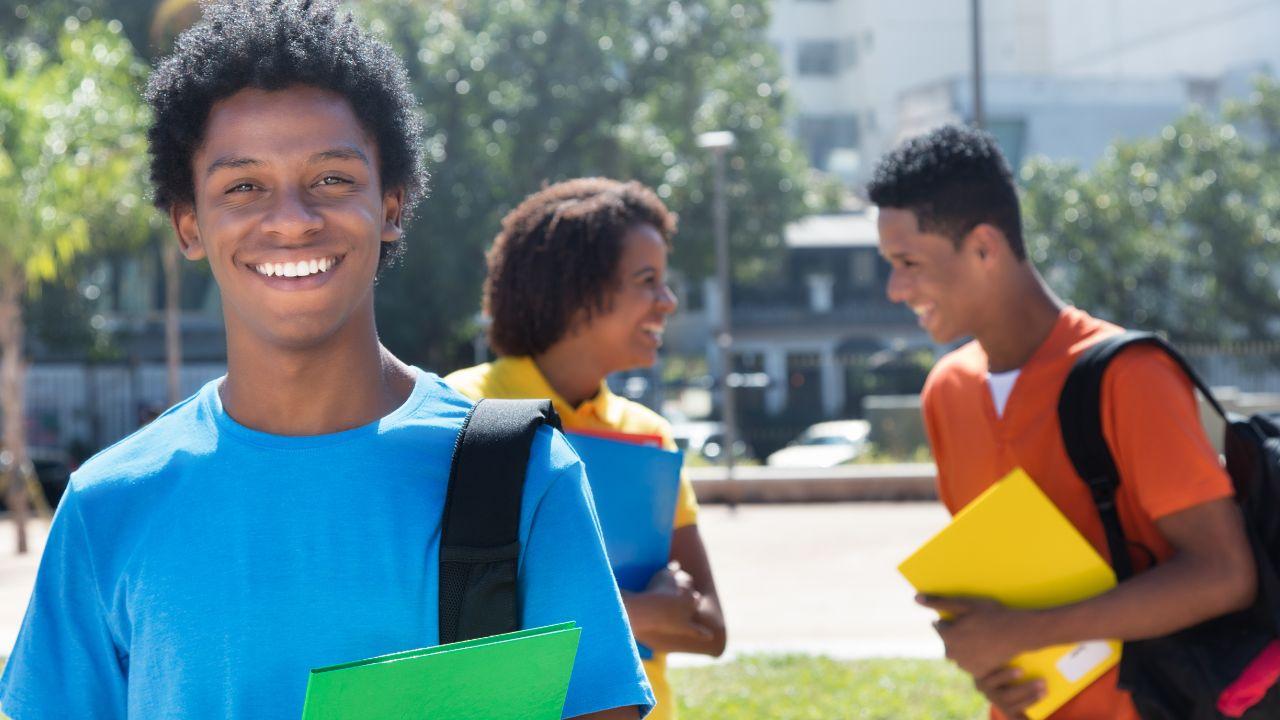 Peran Mahasiswa Dalam Menghadapi Tantangan Dunia Kerja