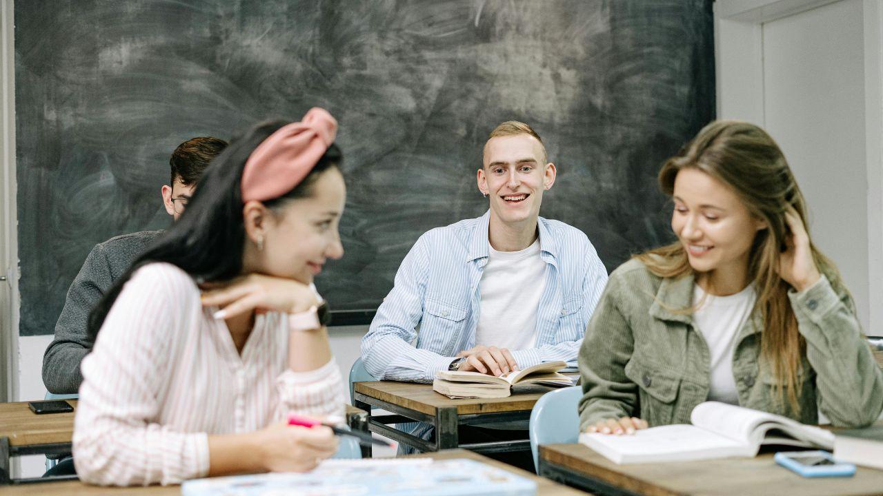Peran Mahasiswa Dalam Pengabdian Kepada Masyarakat