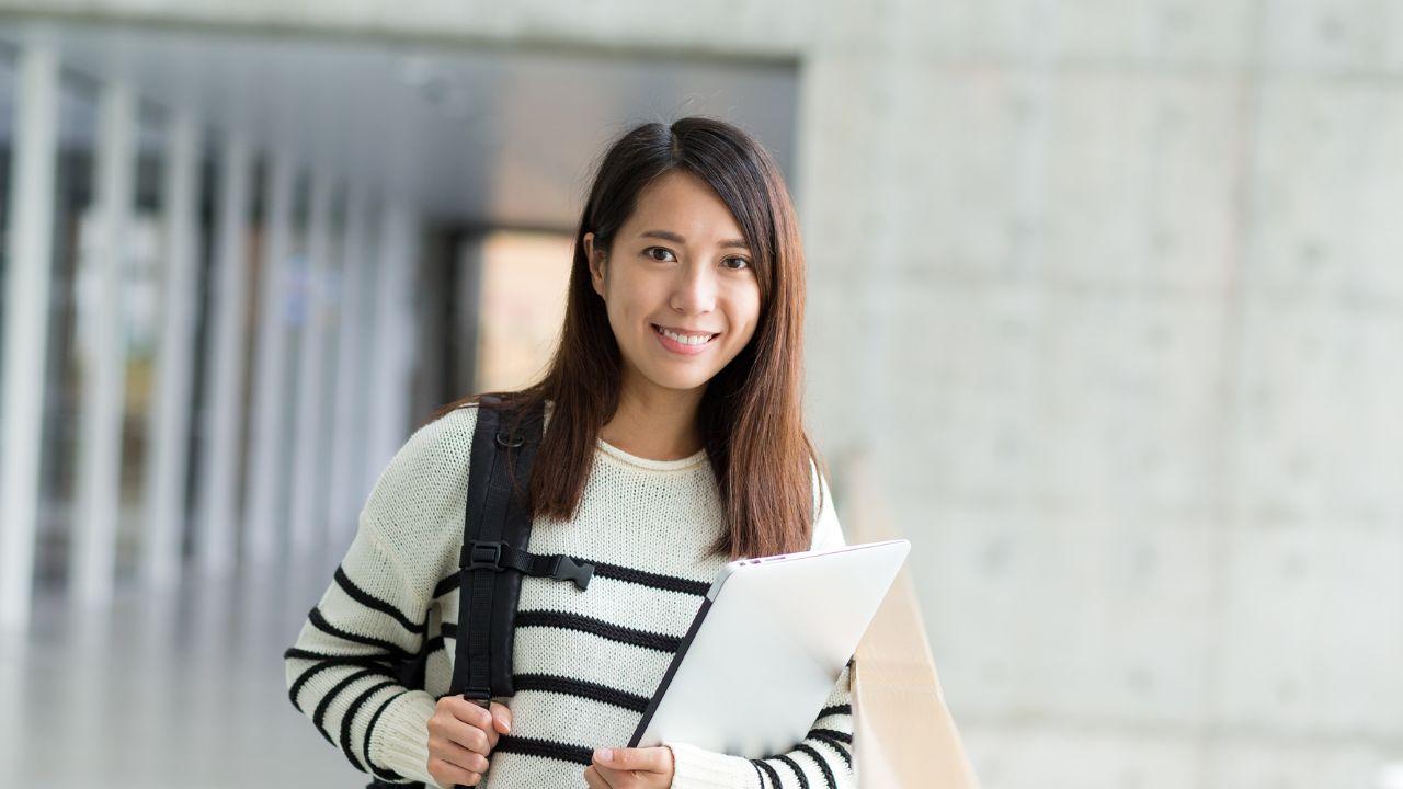 Dinamika Akademik Mahasiswa: Antara Tugas, Target Nilai, Dan Manajemen Waktu