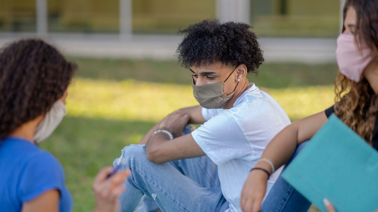 Literasi Keuangan Mahasiswa: Belajar Mengelola Uang Sejak Masa Kuliah