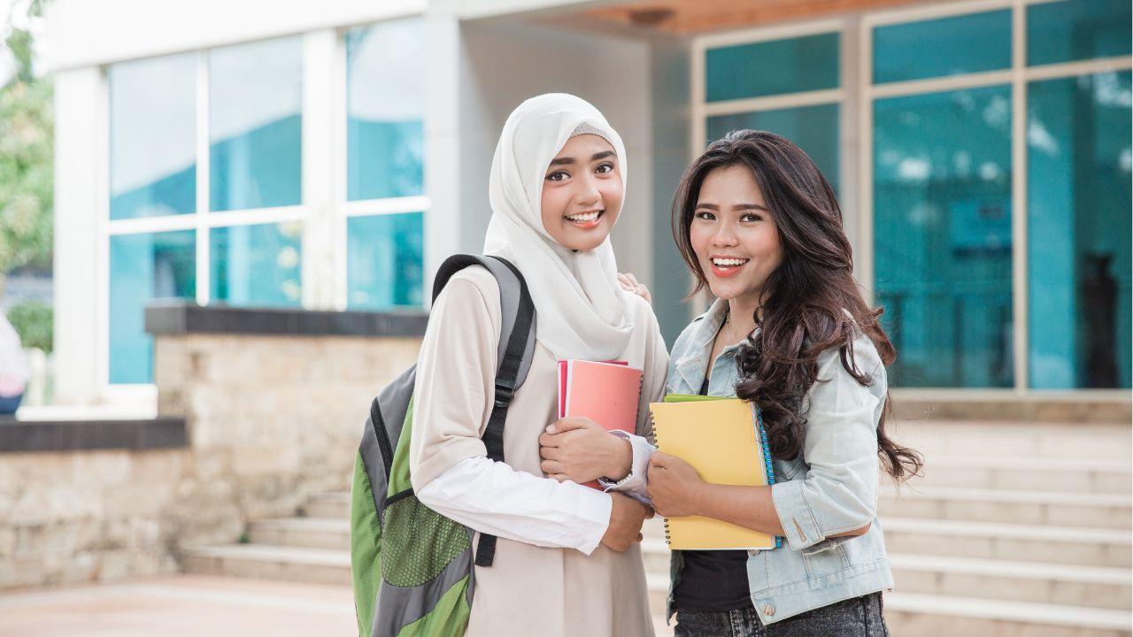 Mahasiswa Indonesia Dalam Dinamika Kehidupan Kampus Dan Masyarakat