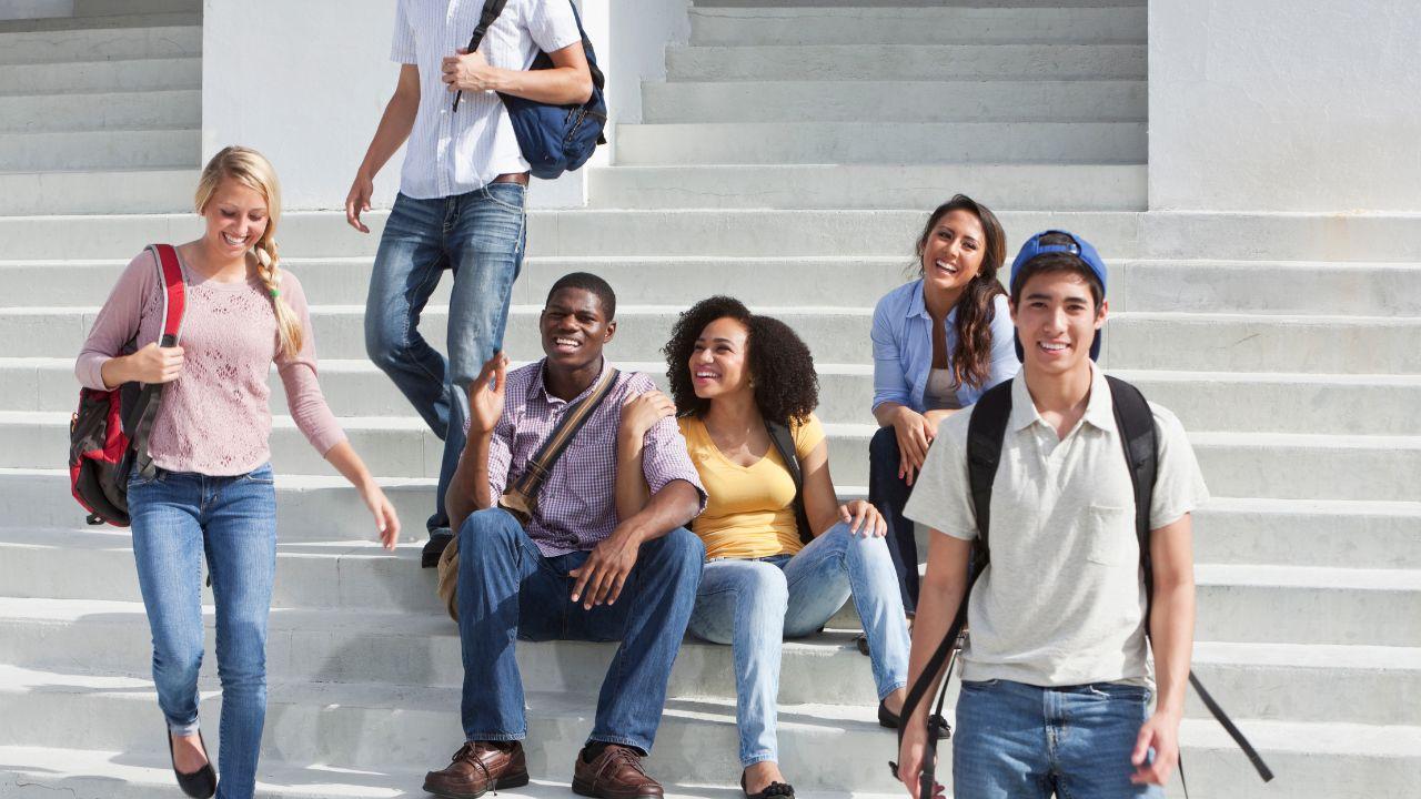 Mahasiswa Indonesia Dalam Arus Kehidupan Kampus Yang Terus Berkembang