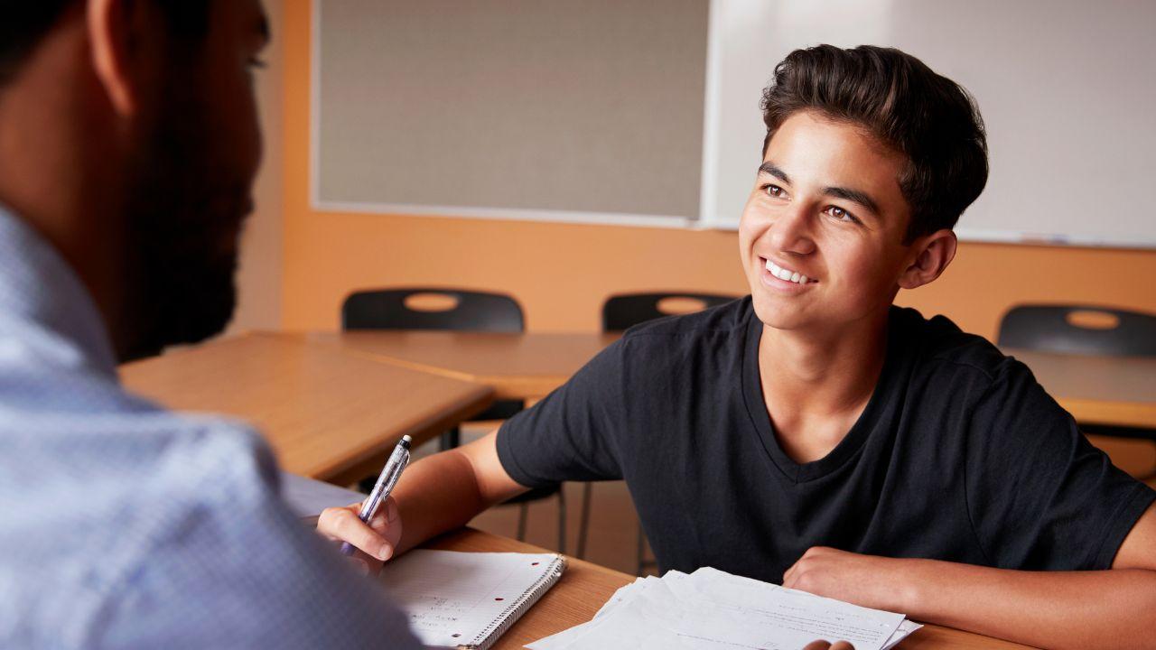 Kehidupan Kampus Di Indonesia: Tantangan, Peluang, Dan Pembelajaran Mahasiswa