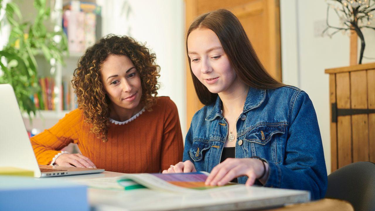 Potret Kehidupan Mahasiswa Indonesia: Dinamika Kampus Dan Persiapan Masa Depan