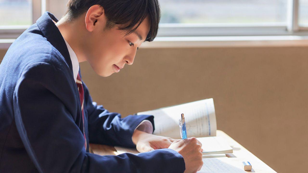 Dinamika Kehidupan Mahasiswa Indonesia Di Tengah Tuntutan Pendidikan Tinggi