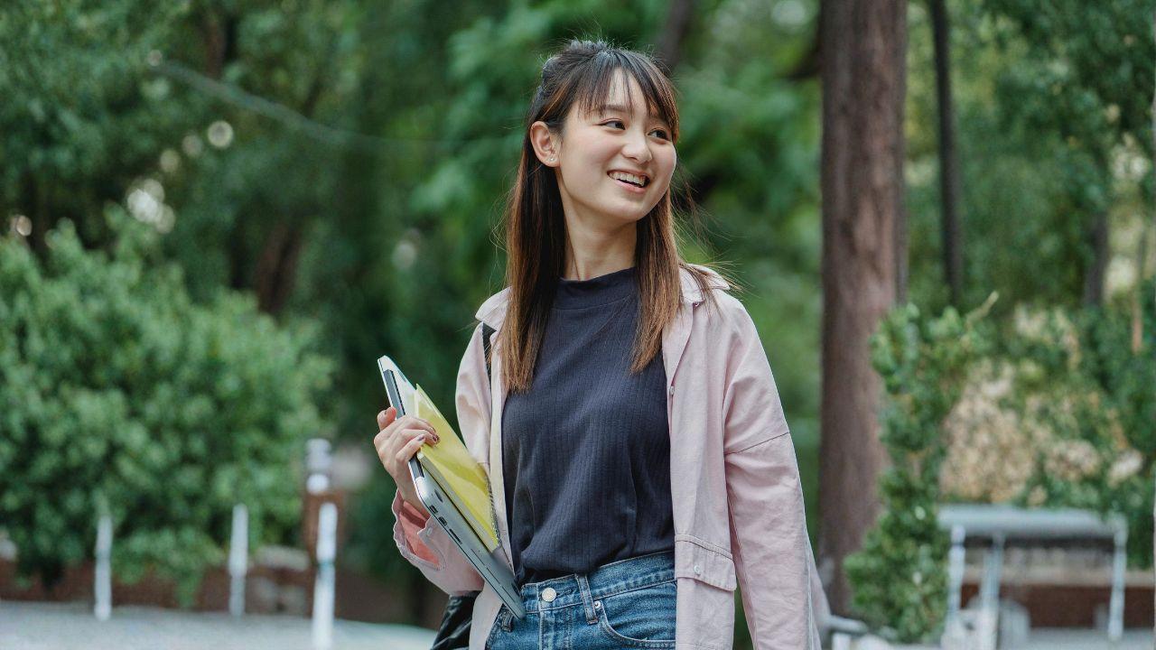 Mahasiswa Indonesia Dalam Lingkungan Kampus Yang Beragam Dan Dinamis