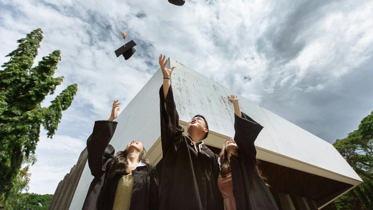 Kehidupan Sosial Mahasiswa Indonesia Sebagai Proses Pembentukan Karakter