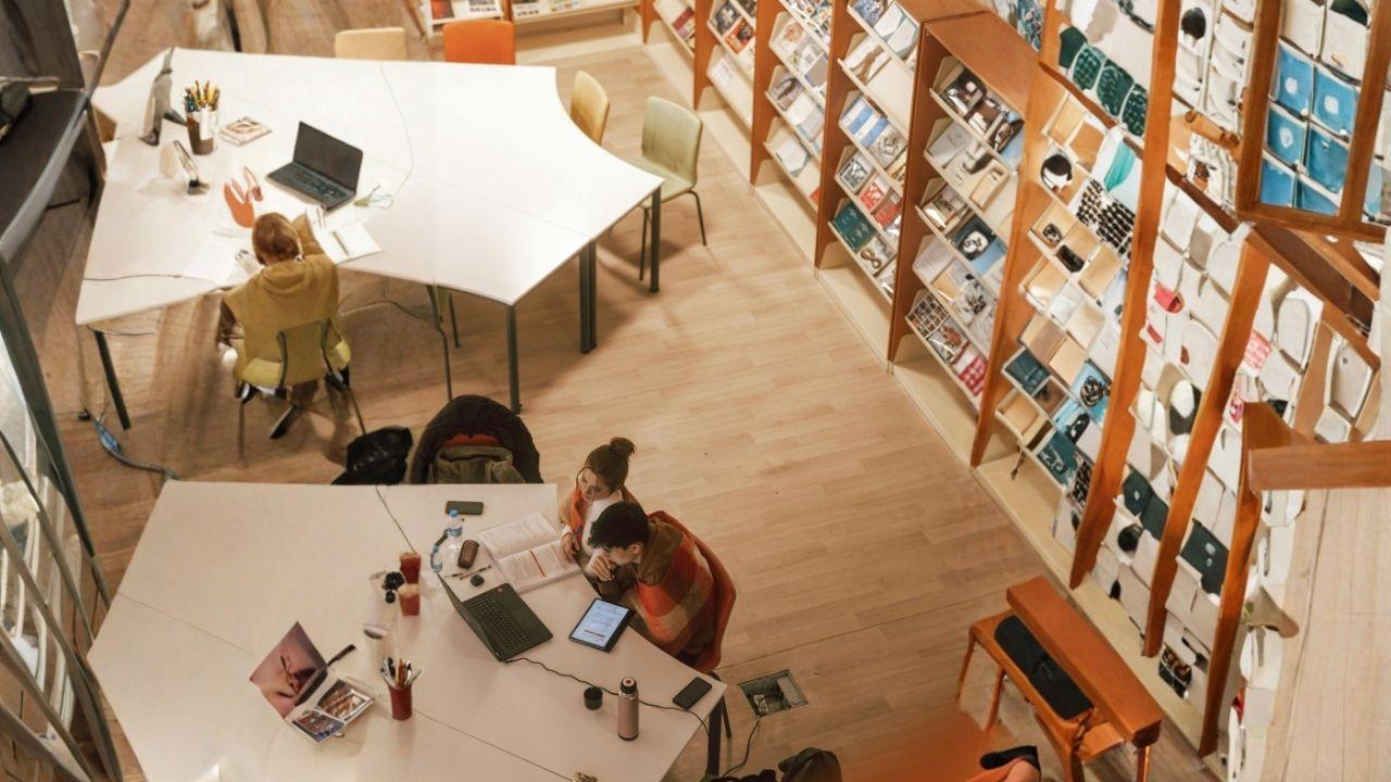 Mahasiswa Dan Kewirausahaan: Menumbuhkan Jiwa Kreatif Dan Mandiri Di Bangku Kuliah