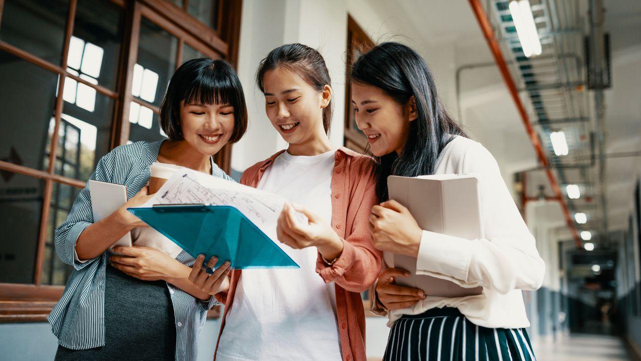 Mahasiswa Dan Peran Literasi Akademik Dalam Menunjang Prestasi Studi