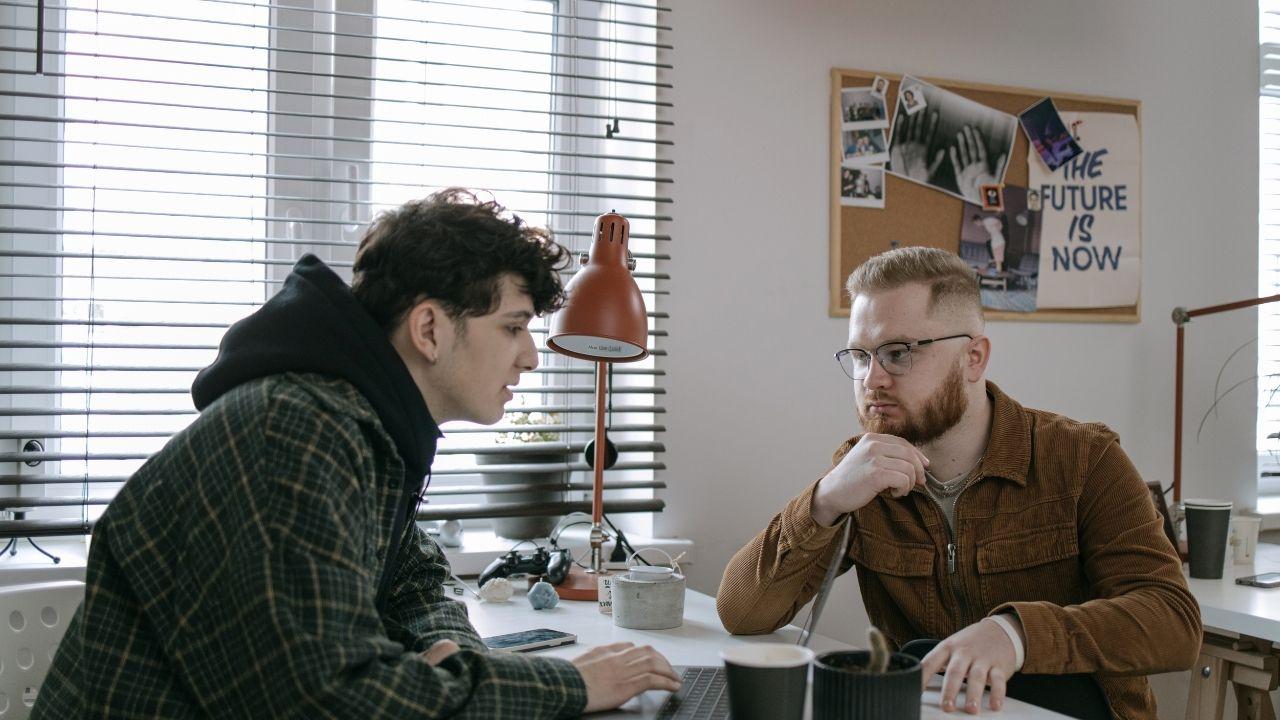 Kehidupan Mahasiswa Indonesia Di Era Modern: Antara Aktivitas Kampus Dan Realitas Sosial