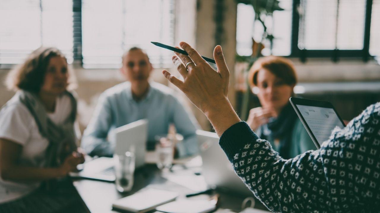 Pengembangan Karier Mahasiswa Sejak Kuliah: Mempersiapkan Masa Depan