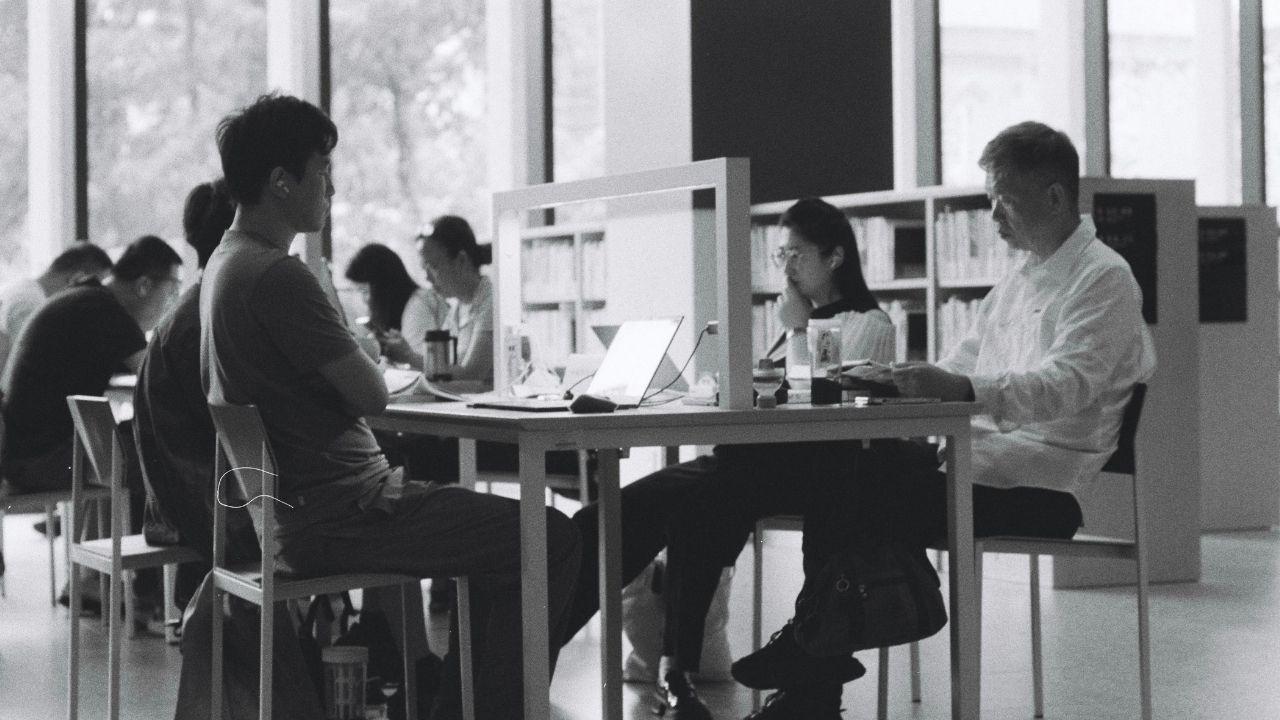 Mahasiswa Dan Kemandirian Finansial: Belajar Mengelola Uang Sejak Kuliah