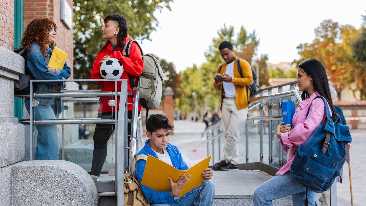Mahasiswa Indonesia Sebagai Agen Perubahan Di Lingkungan Kampus