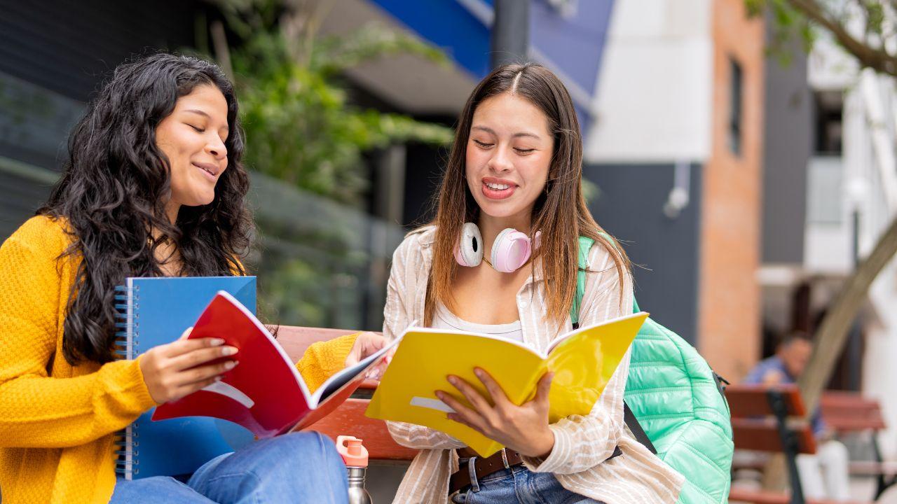Kehidupan Mahasiswa Di Indonesia Dalam Membangun Kemandirian Dan Tanggung Jawab