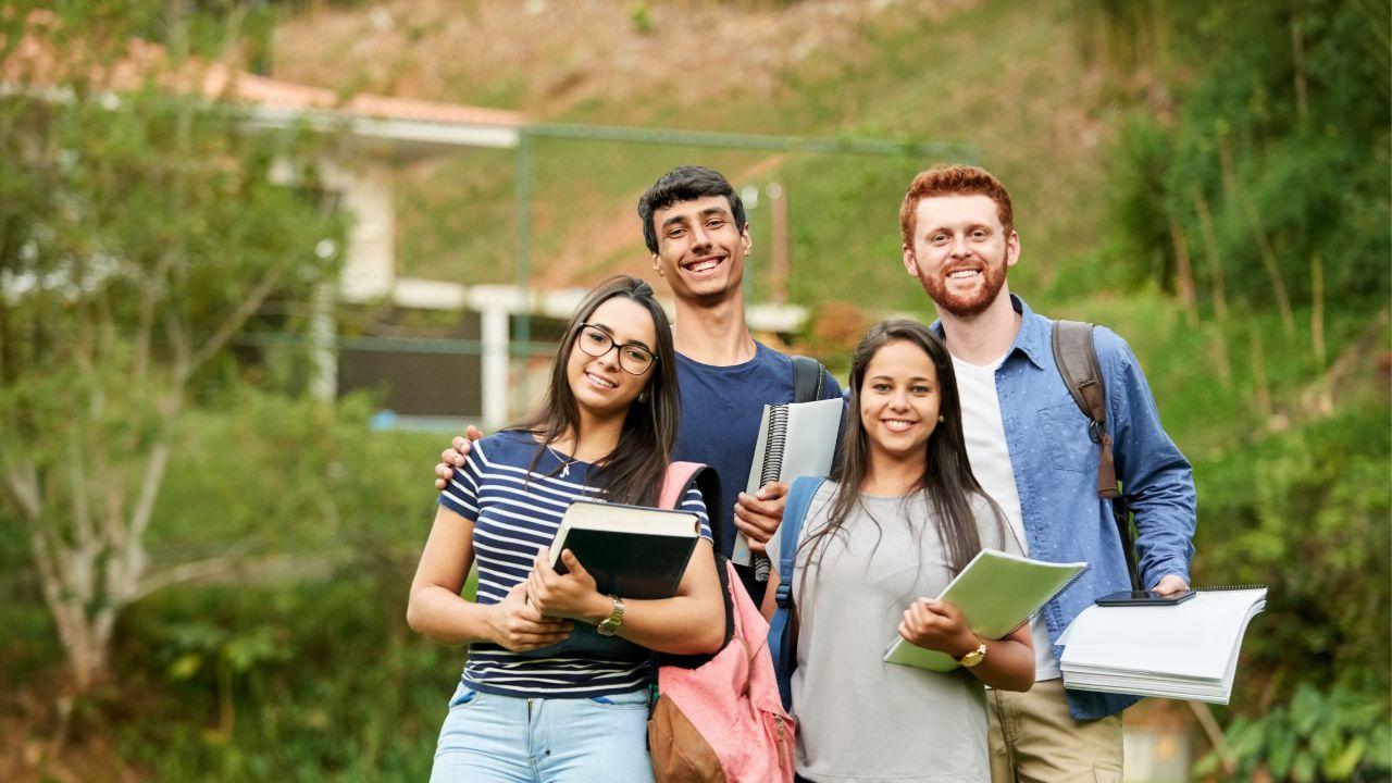 Ragam Program Studi Di Universitas Indonesia Dan Pilihan Masa Depan Mahasiswa