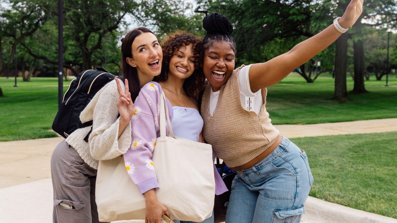 Kesehatan Mahasiswa Indonesia Dalam Menghadapi Tekanan Akademik Dan Sosial