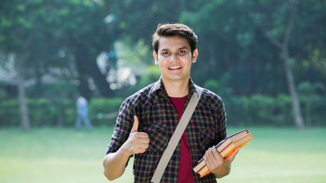 Mahasiswa Semester Awal: Masa Adaptasi Yang Menentukan Arah Perkuliahan