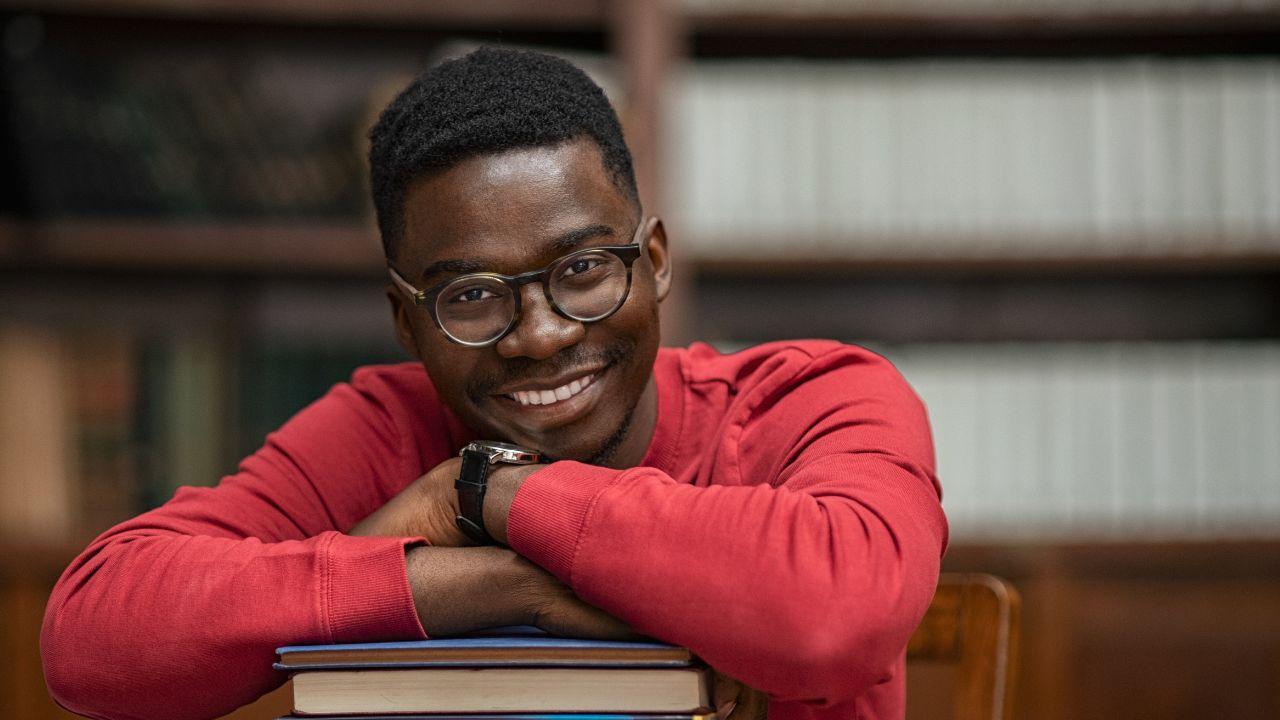 Dompet Digital, Paylater, Dan Literasi Finansial: Cara Mahasiswa Mengelola Uang Di Era Cashless