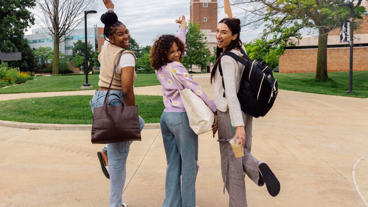 Organisasi Kampus Sebagai Sekolah Kepemimpinan Mahasiswa