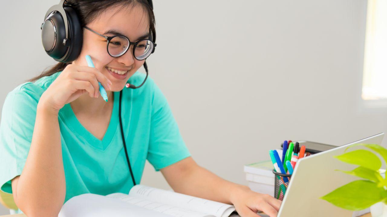 Realitas Finansial Mahasiswa: Antara Uang Saku, Kebutuhan Hidup, Dan Strategi Bertahan