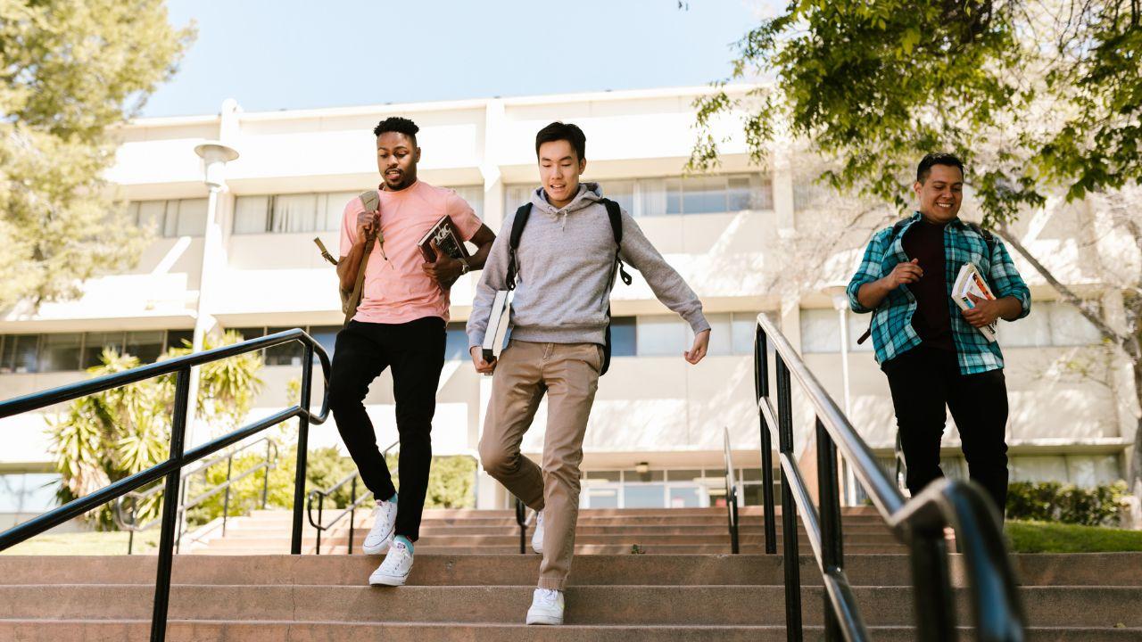 Antara IPK Dan Kompetensi: Pergulatan Mahasiswa Menyiapkan Masa Depan