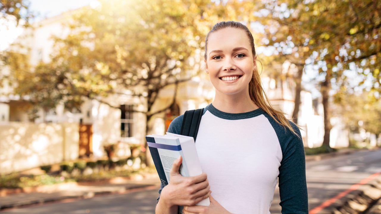 Peran Mahasiswa Dalam Pengembangan Ilmu Pengetahuan