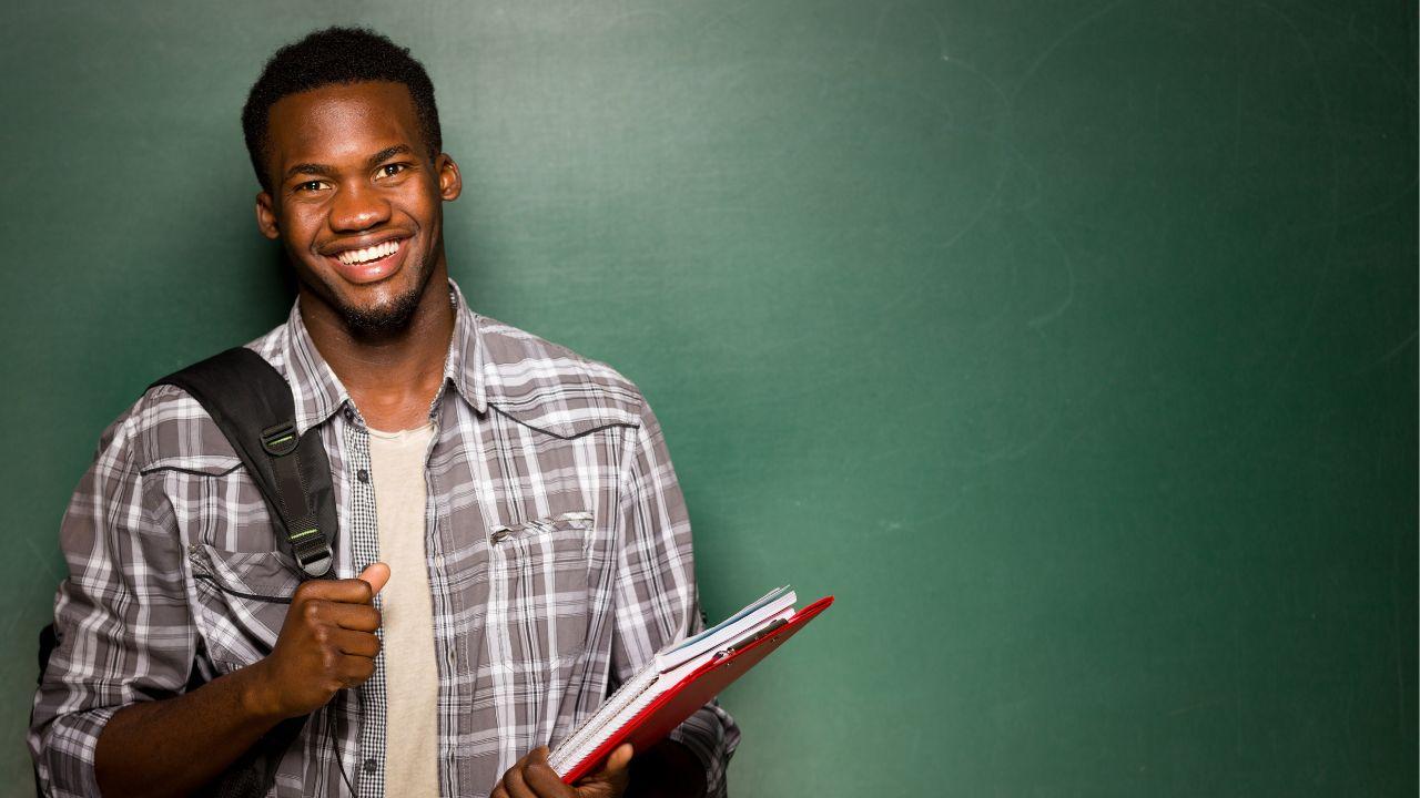 Mahasiswa Dan Peran Literasi Akademik Dalam Menunjang Prestasi Kuliah