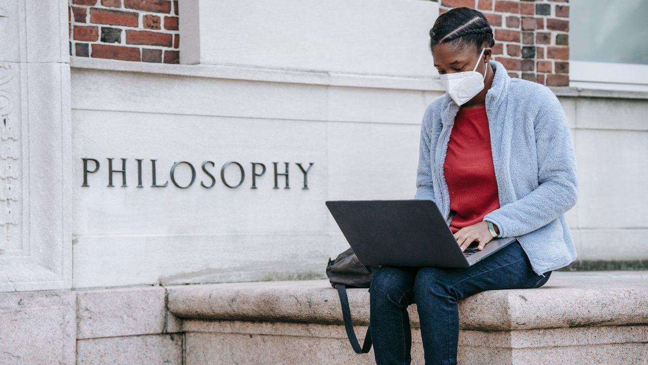 Mahasiswa Dan Pentingnya Kemampuan Adaptasi Terhadap Perubahan Sistem Pendidikan