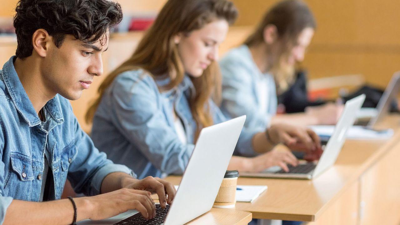 Tips Mengatur Waktu Untuk Mahasiswa Sibuk