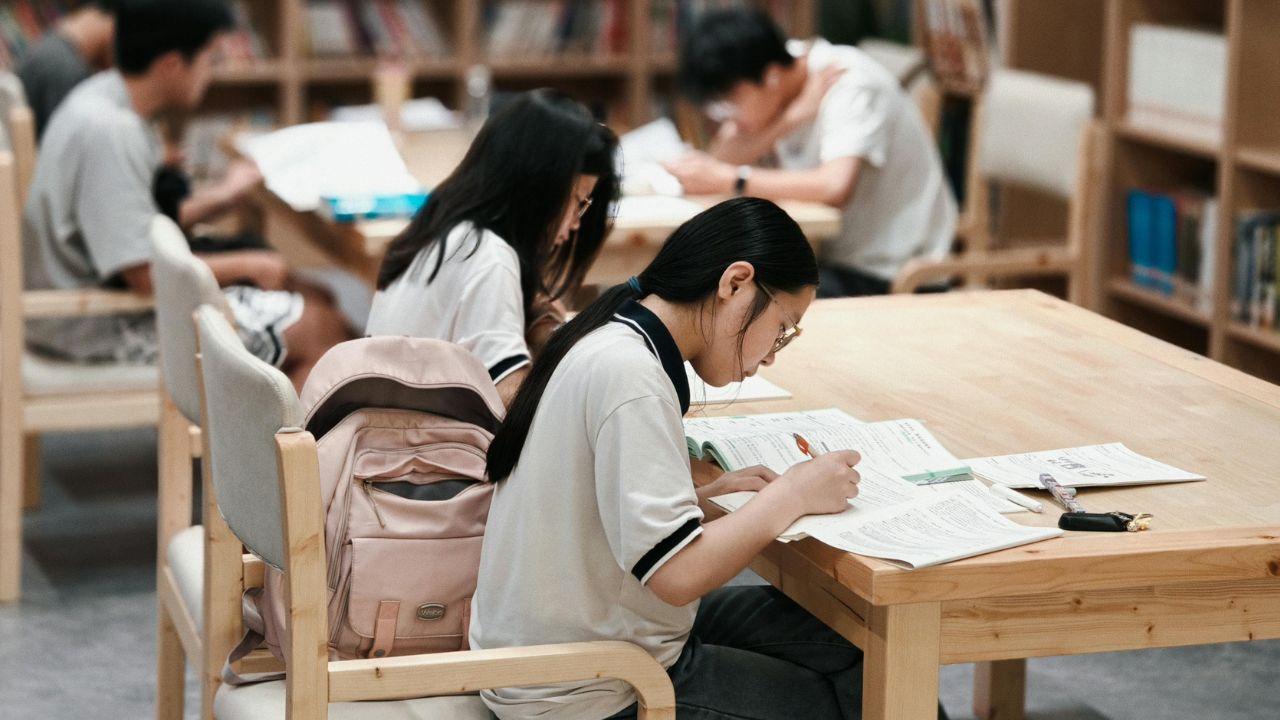 Mahasiswa Dan Pentingnya Manajemen Stres Dalam Kehidupan Akademik