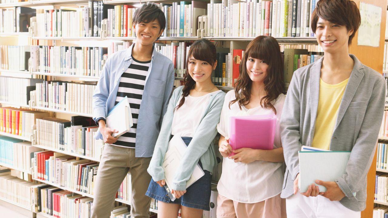 Realita Kuliah Di Kampus Negeri Dan Swasta: Mana Yang Lebih Menantang?