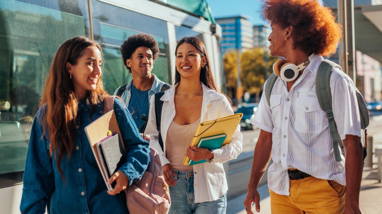 Mahasiswa Dan Tantangan Menulis Karya Ilmiah