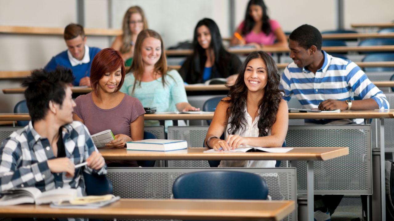 Mahasiswa Dan Peran Komunitas Akademik Dalam Pengembangan Diri