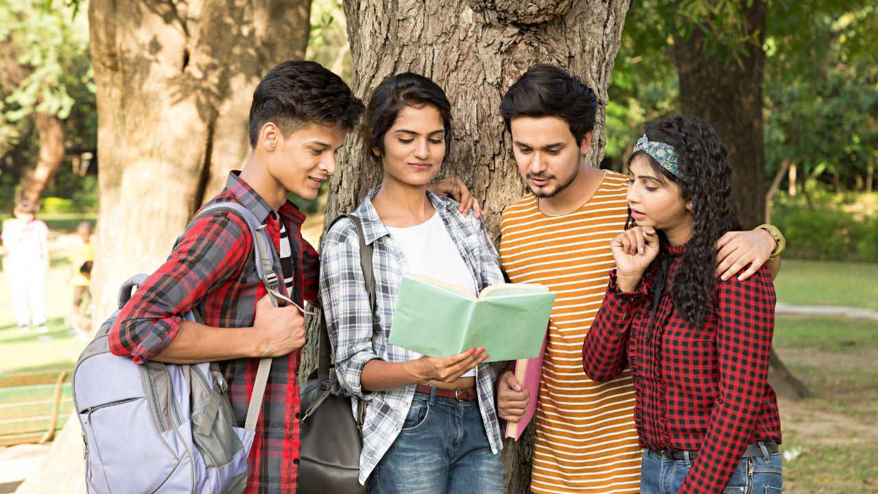 Mahasiswa Dan Tantangan Kesehatan Mental Di Lingkungan Perguruan Tinggi