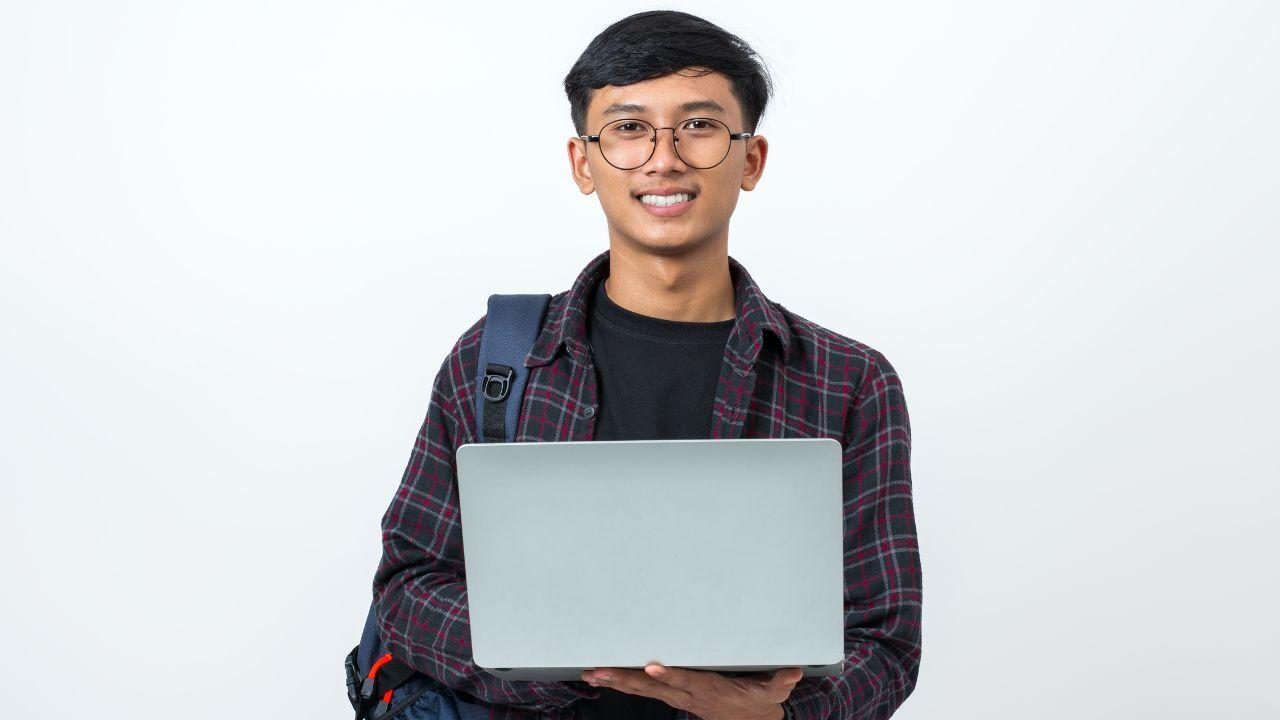 Mahasiswa Dan Peran Dalam Meningkatkan Kepedulian Sosial