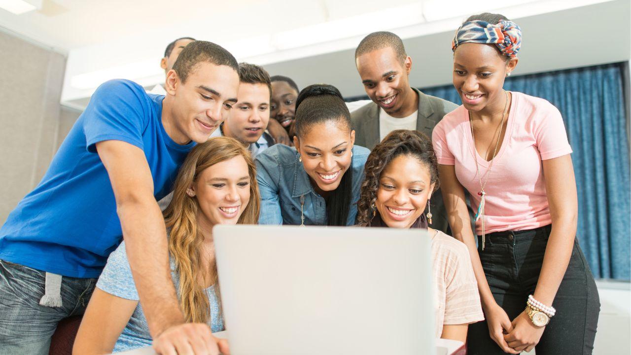 Mahasiswa Peduli Lingkungan: Aksi Nyata Untuk Kampus Dan Masyarakat