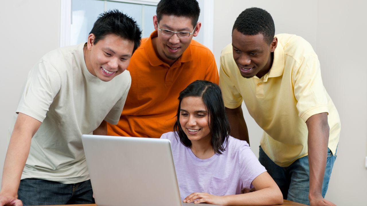 Mahasiswa Dan Tantangan Menjaga Konsistensi Belajar Selama Kuliah