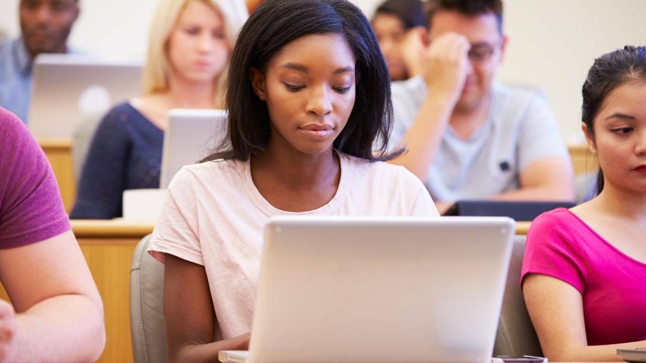 Mahasiswa Dan Literasi Sosial: Menguatkan Peran Intelektual Dalam Masyarakat Multikultural