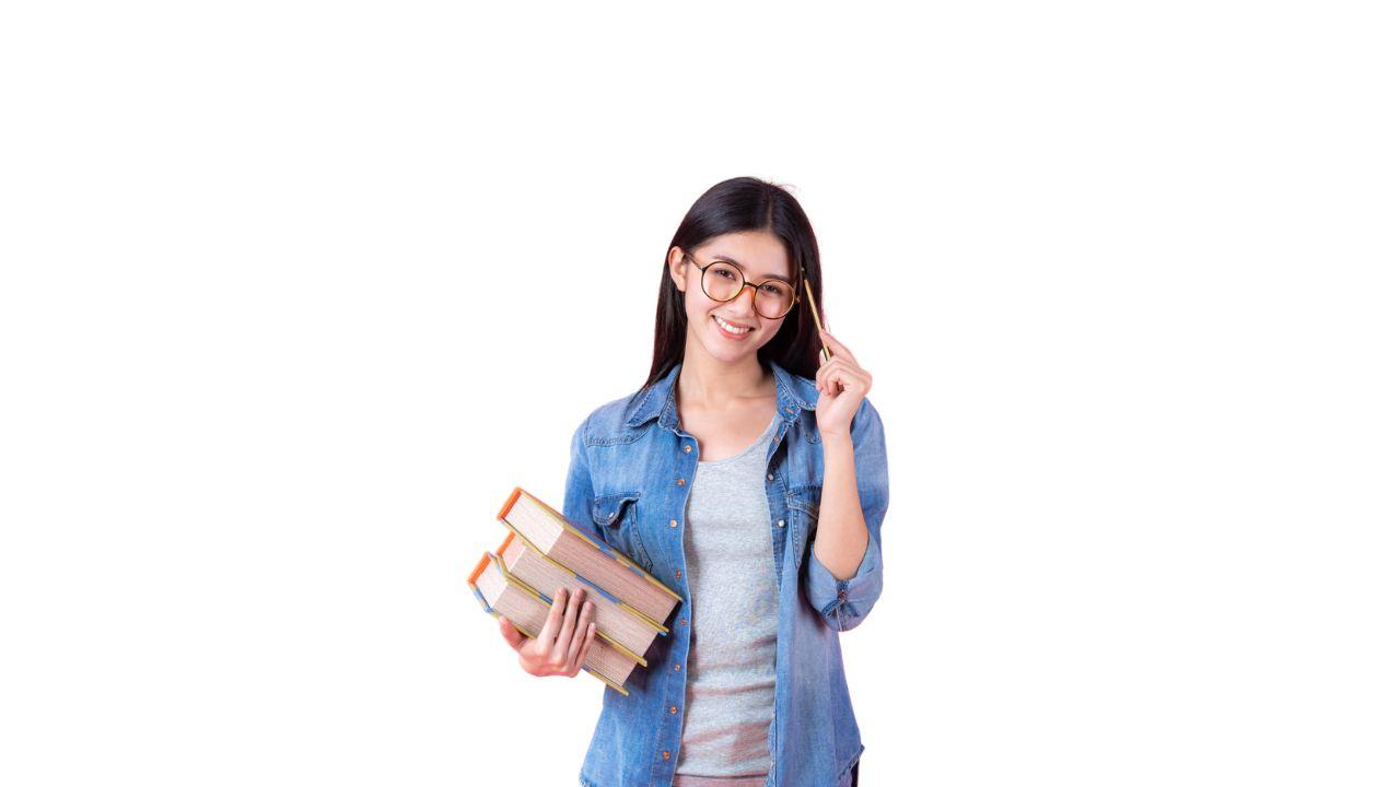 Adaptasi Mahasiswa Di Era Pembelajaran Hybrid: Strategi Bertahan Dan Berkembang