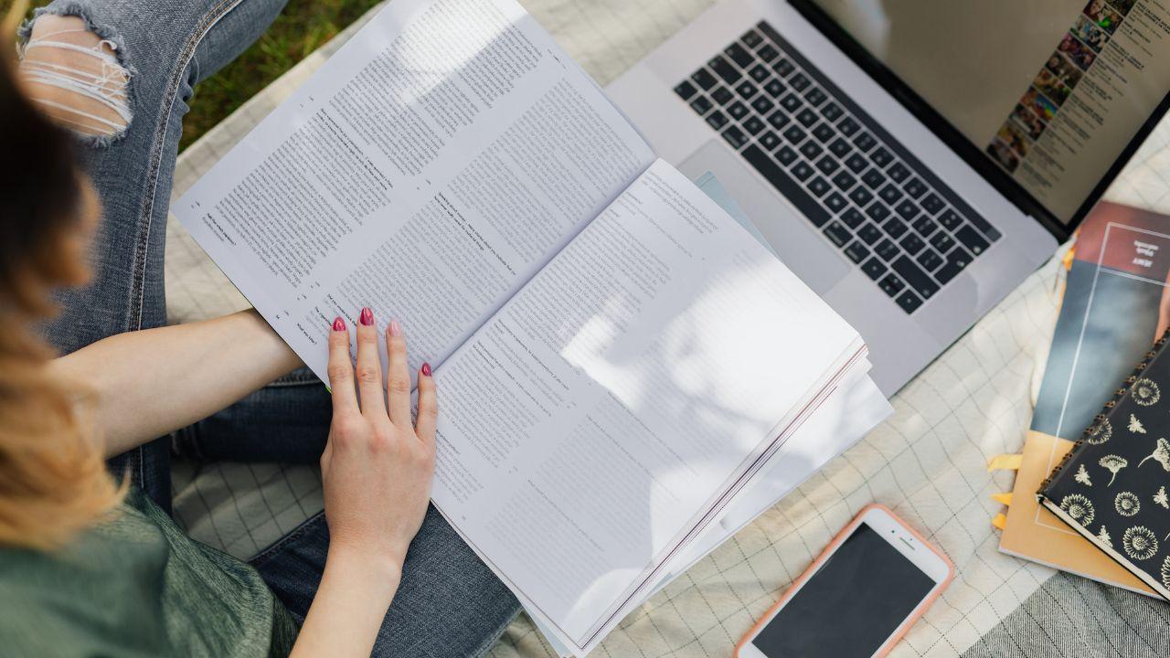 Kolaborasi Mahasiswa Dan Dosen Dalam Mewujudkan Pendidikan Tinggi Yang Humanis Dan Berdaya Saing
