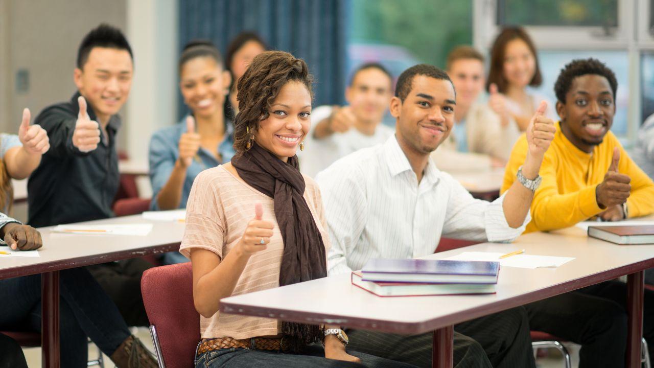 Peran Mahasiswa Sebagai Agen Perubahan Dalam Lingkungan Kampus Dan Masyarakat