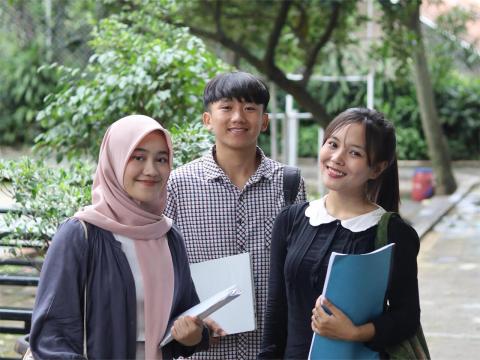 Apakah Metode Belajar Tradisional Masih Relevan Di Era Digital?